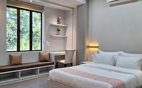 Hotel Jay Jay